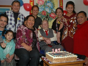 Image: KFC-loving 107-year-old man dies