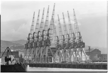 Image: Cranes on Glasgow Wharf, Wellington New Zealand