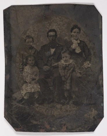 Image: Carroll, Jennifer Maree, fl 2007 :Tintype portrait of the Connolly family