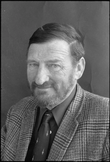 Image: Portrait of Denis Glover, 1973