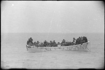 Image: Survivors from the Wahine shipwreck in a lifeboat, Wellington
