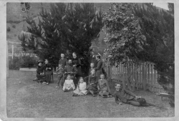 Image: Collie, W :[Rutherford family group]