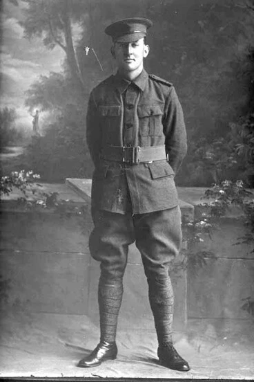 Image: Full portrait of Rifleman Claude Roy Ayling. Reg No. 23/59, of the New Zealand Rifle Brigade.