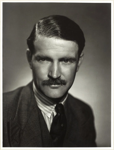 Image: Head and shoulders portrait of Mr Vernon Brown