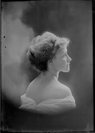 Image: Mrs Morphy 1911