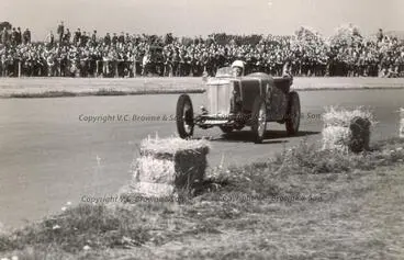 Image: Car racing - Sybil Lupp - Wigram (PR0101/73)