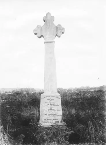 Image: New Zealand Wars Memorial Cross, Ōhaeawai, Northland