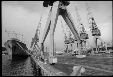 Image: Glasgow Wharf, Wellington, with cranes
