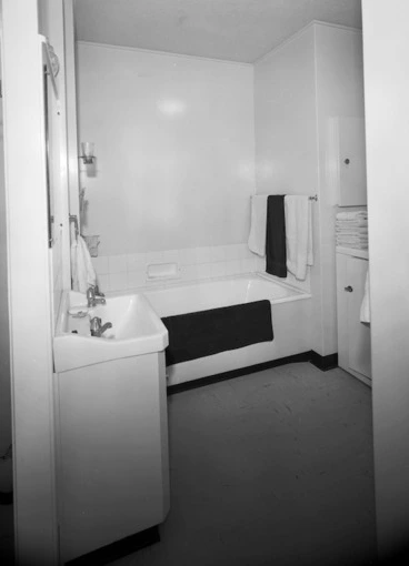 Image: Bathroom interior, Herbert Gardens Flats, The Terrace, Wellington