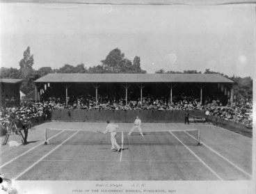 Image: Final of the 1910 All-comers' Singles tennis match at Wimbledon, London, England, featuring Anthony Wilding and Beals Wright