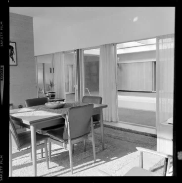 Image: Tuston house, view of dining room