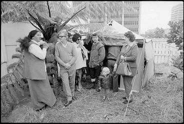 Image: Maori land marchers camp, 1975