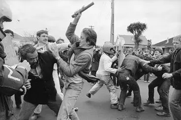 Image: Protesters and rugby fans in conflict, 1981
