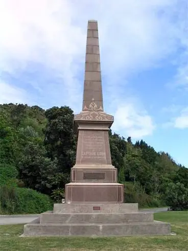 Image: Captain Cook memorial, Gisborne