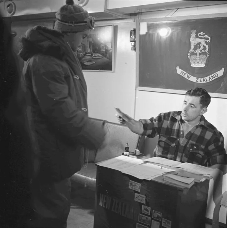 Image: Voting in the General Election November 1966