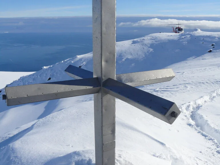 Image: Erebus memorial cross