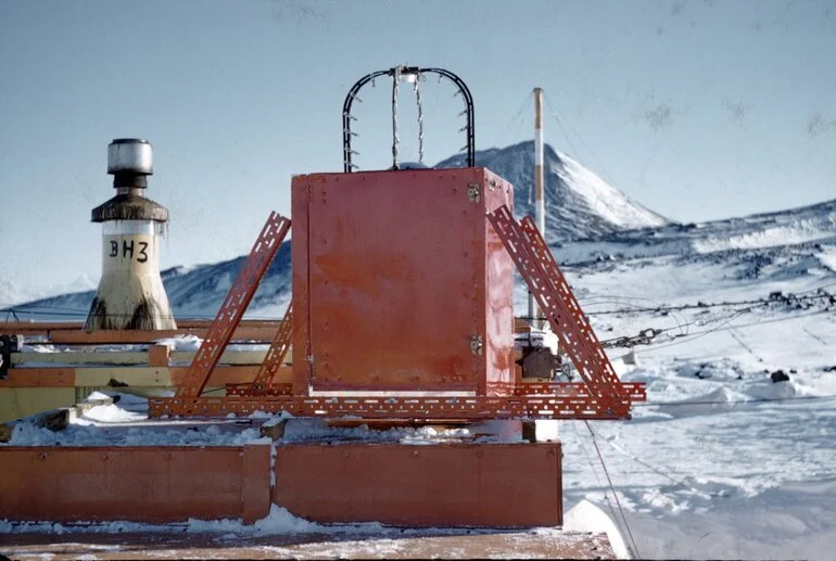 Image: Science equipment, Scott Base TAE-IGY era