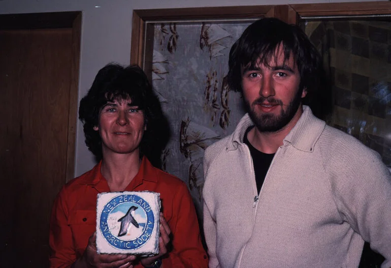 Image: Margaret Bradshaw and Jonathon Aitchison with mini Antarctic Society anniversary cake