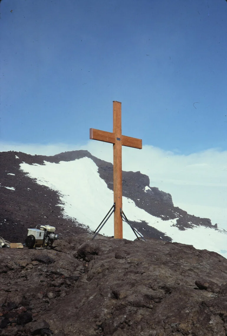 Image: Original Erebus Memorial