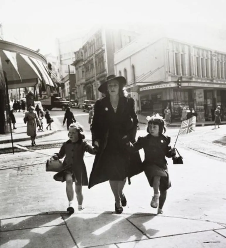 Image: VE Day in New Zealand - 9 May 1945