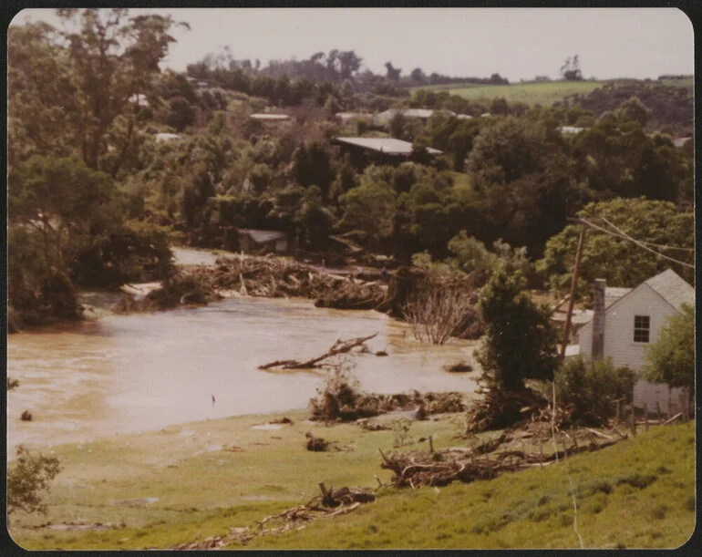 Image: Looking from Kemp House at flood