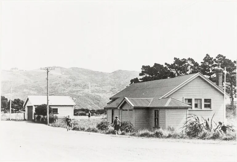 Image: Korokoro School & fire station