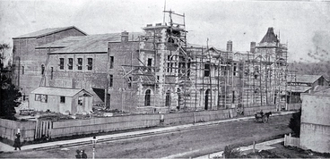 Image: Construction of the Agricultural and Industrial Hall (later the City Municipal Chambers) in Manchester Street