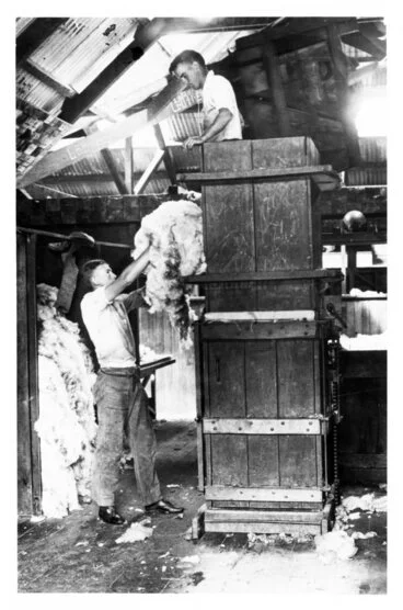 Image: 1936 Pressing wool