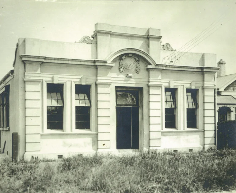 Image: Glaxo Manufacturing Company (NZ), Limited. Laboratory, Hamilton, circa 1928