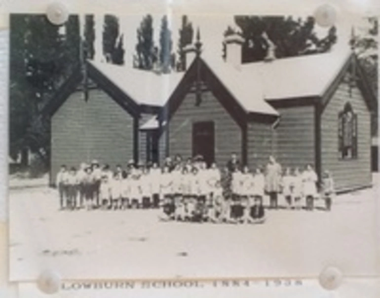 Image: Lowburn Ferry School house 1884