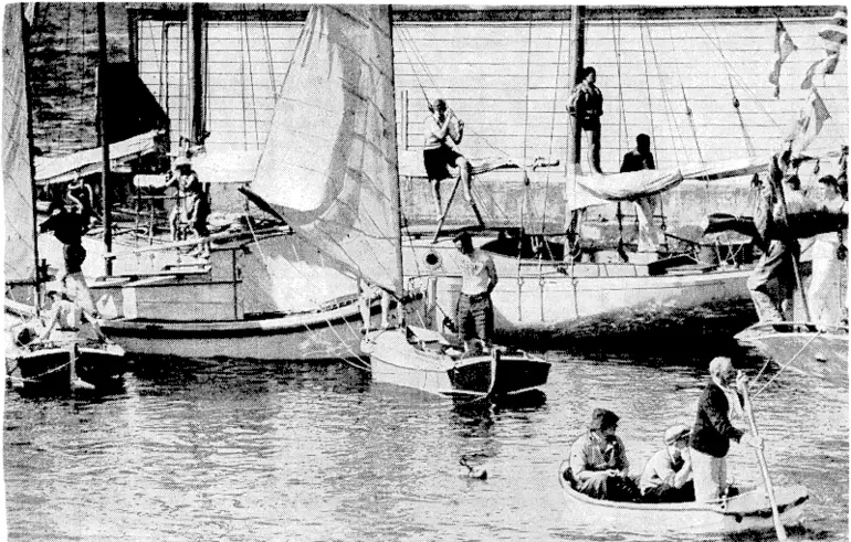 Image: Scene in the Boat Harbour on Saturday afternoon just after the 1938-39 season had been declared open by the Royal Port Nicholson Yacht Club. "Krening Post" Pho*. (Evening Post, 07 November 1938)