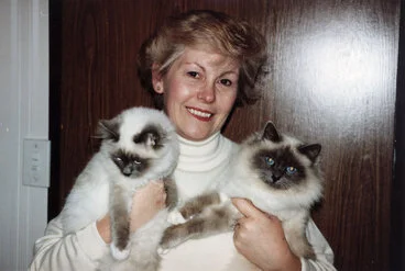 Image: Birman cat club member and breeder Wanda Kent.