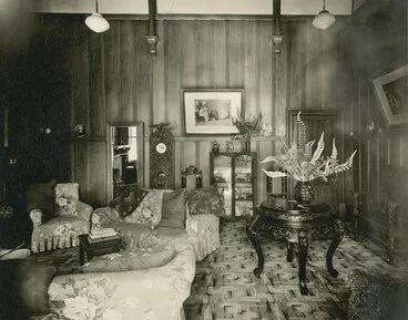 Image: Murdoch house 4; the lounge, from the front door.