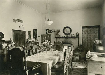 Image: Murdoch house 10; east end; the dining table.