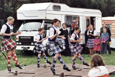 Image: Scottish Dancing 001