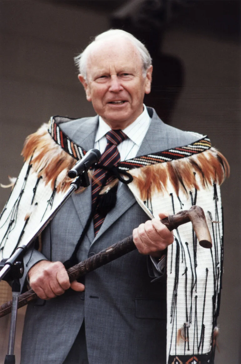 Image: Ōrongomai Marae 2001; Waitangi open day; Sir Michael Hardie Boys, Governor-General.