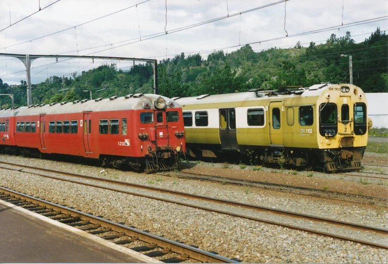 Image: English Electric and Ganz-Mavag electric multiple-units at Upper Hutt - January 1995.