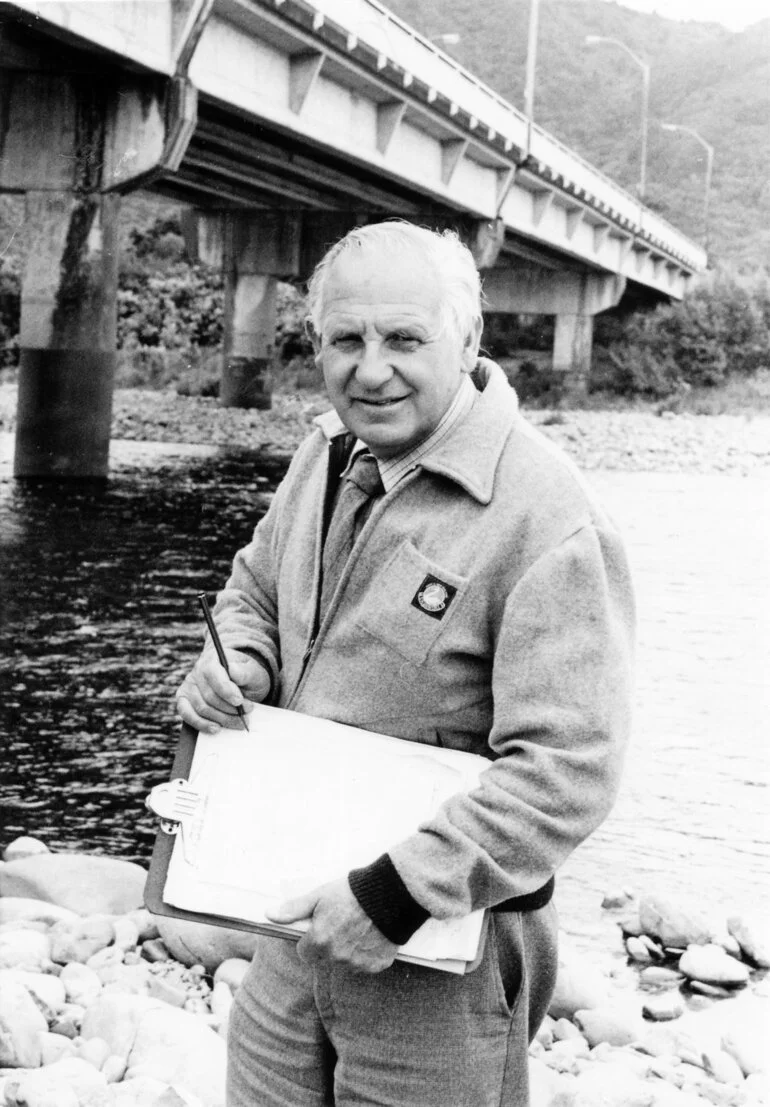 Image: Civil defence warden Basil Frank 'Buster' Falloon, valuer, organising an emergency evacuation exercise based on Totara Park.