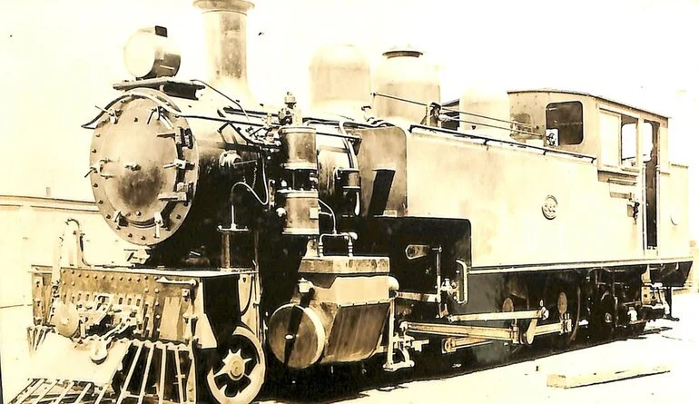 Image: New Zealand Railways locomotive, Ww 4-6-4 T class; number 565