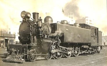 Image: New Zealand railways locomotive, Wab 4-6-4 T series; number illegible
