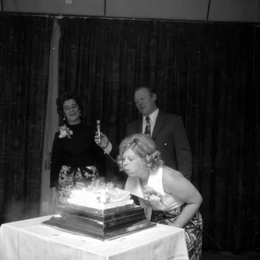 Image: Hodson 21st; birthday girl and parents. [P1-7111-9501]