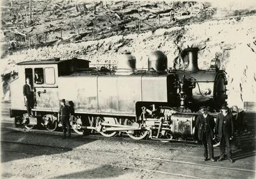 Image: Summit station yard; We-class 4-6-4T locomotive, No. 198.