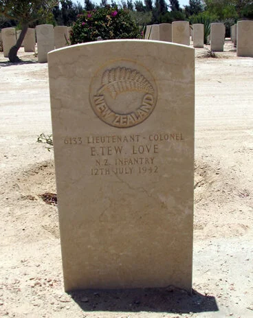 Image: Eruera Te Whiti o Rongomai Love's grave