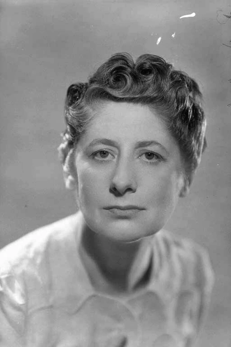 Image: Head and shoulder portrait of Ngaio Marsh