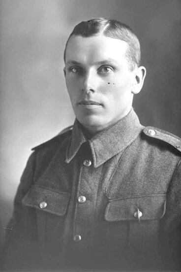 Image: 1/4 portrait of Trooper Arthur Campbell Day, Reg No 13/898, Auckland Mounted Rifles, 4th Reinforcements. Died of wounds, U.K. x Gallipoli 29 Sep 1916.