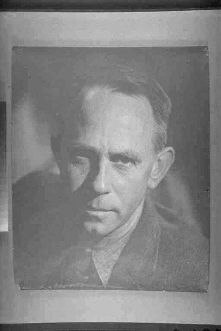 Image: 1/4 portrait of Frank Sargeson