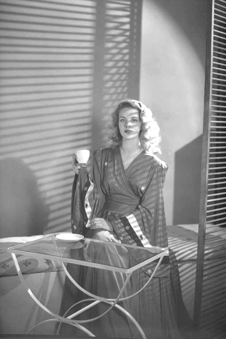 Image: Half portrait of Miss Sheila McGuire, modelling for Silknit