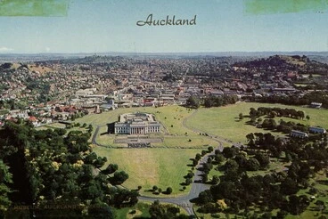 Museum, Auckland Domain, Mt. Eden and One Tree Hill Beyond Image: Museum, Auckland Domain, Mt. Eden and One Tree Hill Beyond