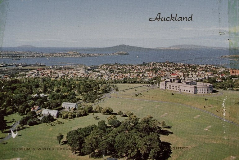 Image: Museum and Winter Gardens, Auckland Domain, North Shore, Rangitoto