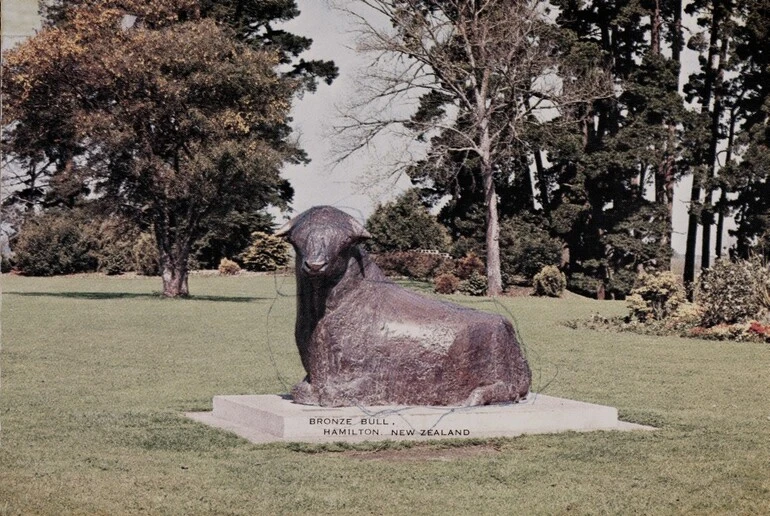 Image: Bronze Bull, Hamilton, New Zealand